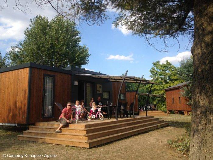 En Chalet en famille au camping KanopeeVillage de Trevoux