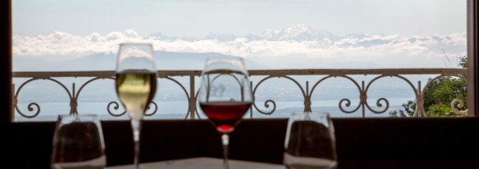 terrasse au restaurant La Mainaz